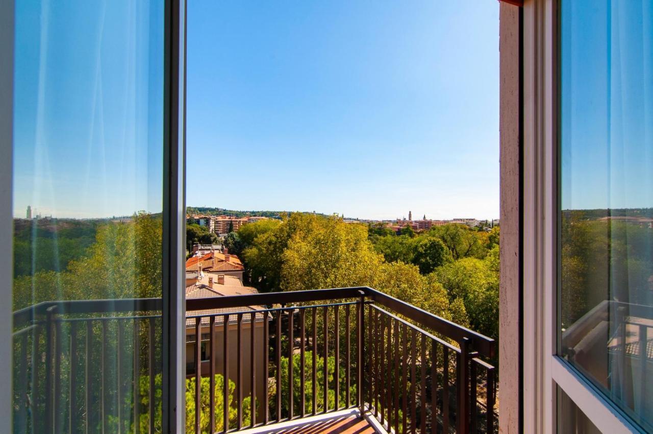 Residenza Dalia&Lea Apartment Verona Luaran gambar